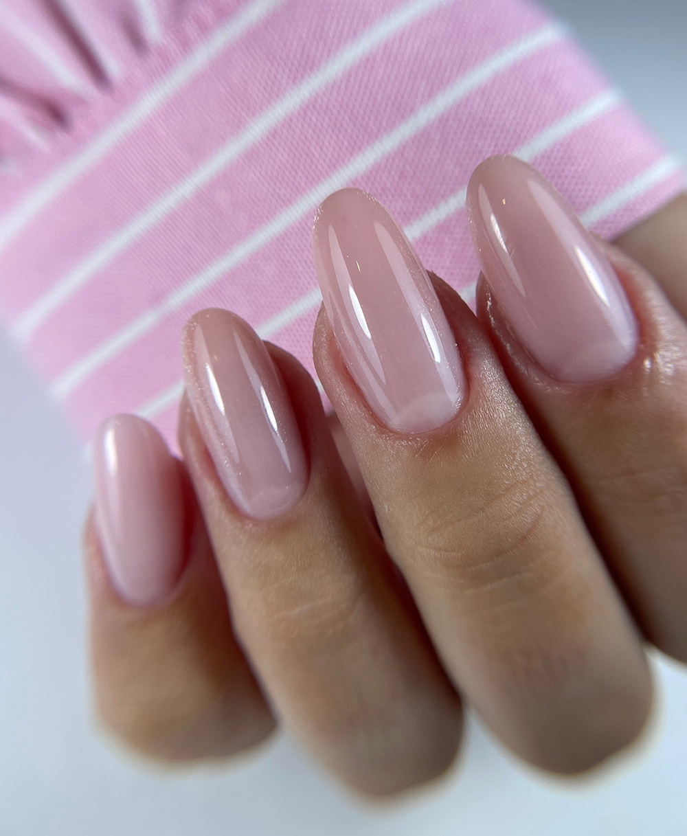 lizana-make-up-soin-des-ongles-manucure